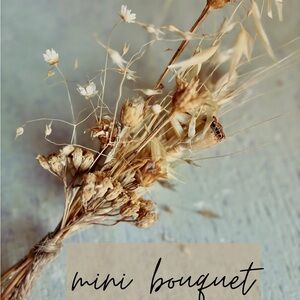 Natural Dried Flower Bouquet / Rustic Kitchen Decor / Farmhouse Kitchen Decor